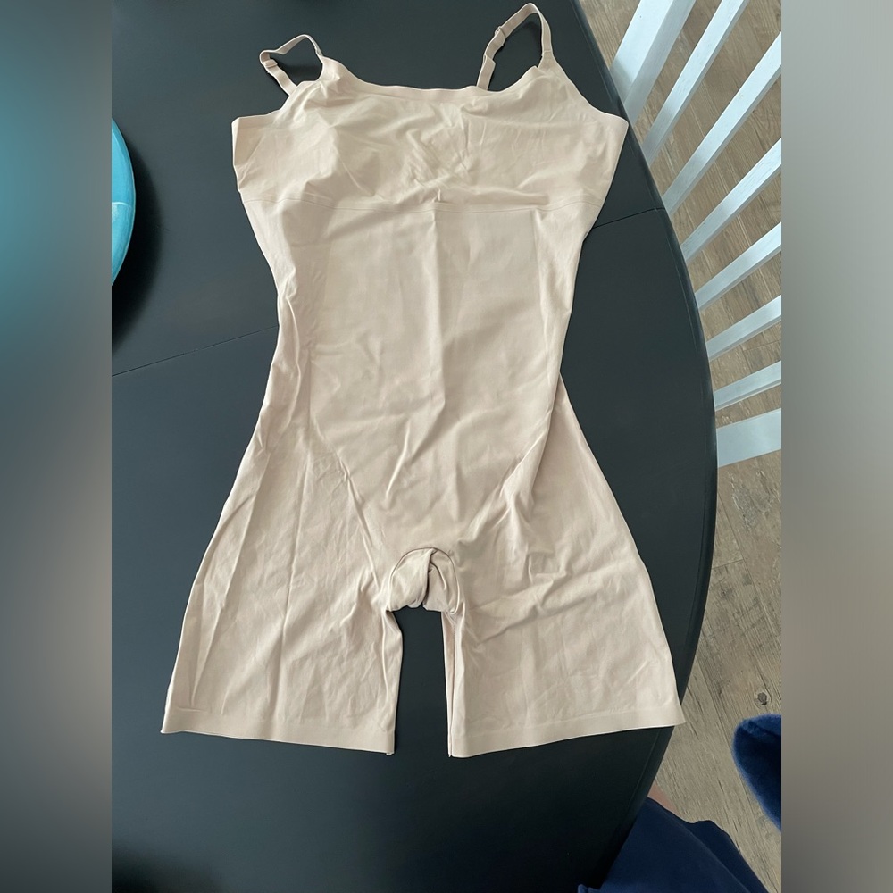 SPANX SIZE 1X